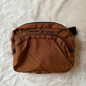 NWT BAGGU Fanny Pack Brown